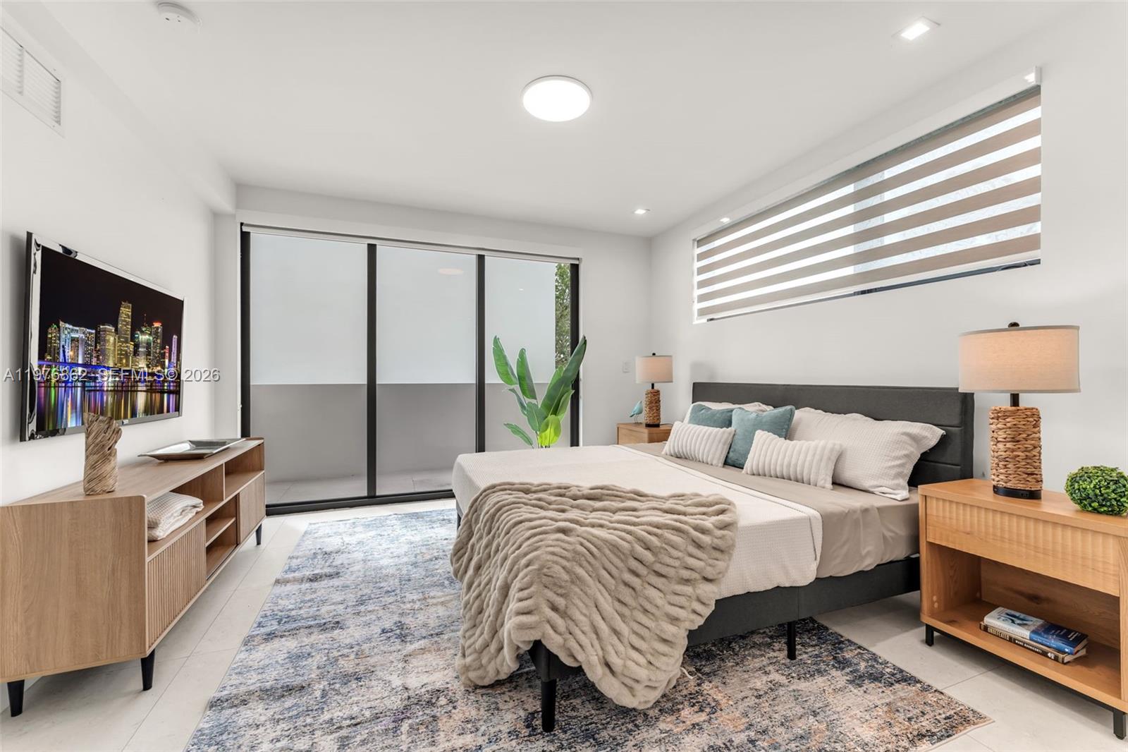 721 SW 11th St #B Miami, FL 33129