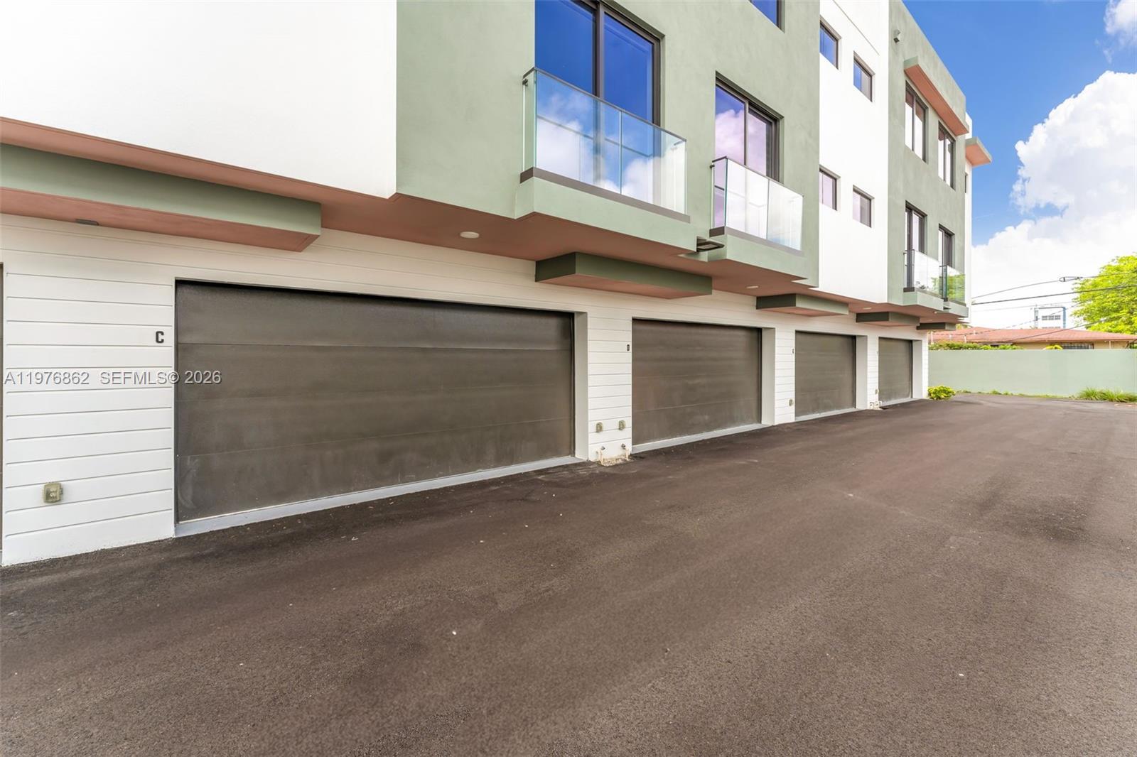 721 SW 11th St #B Miami, FL 33129