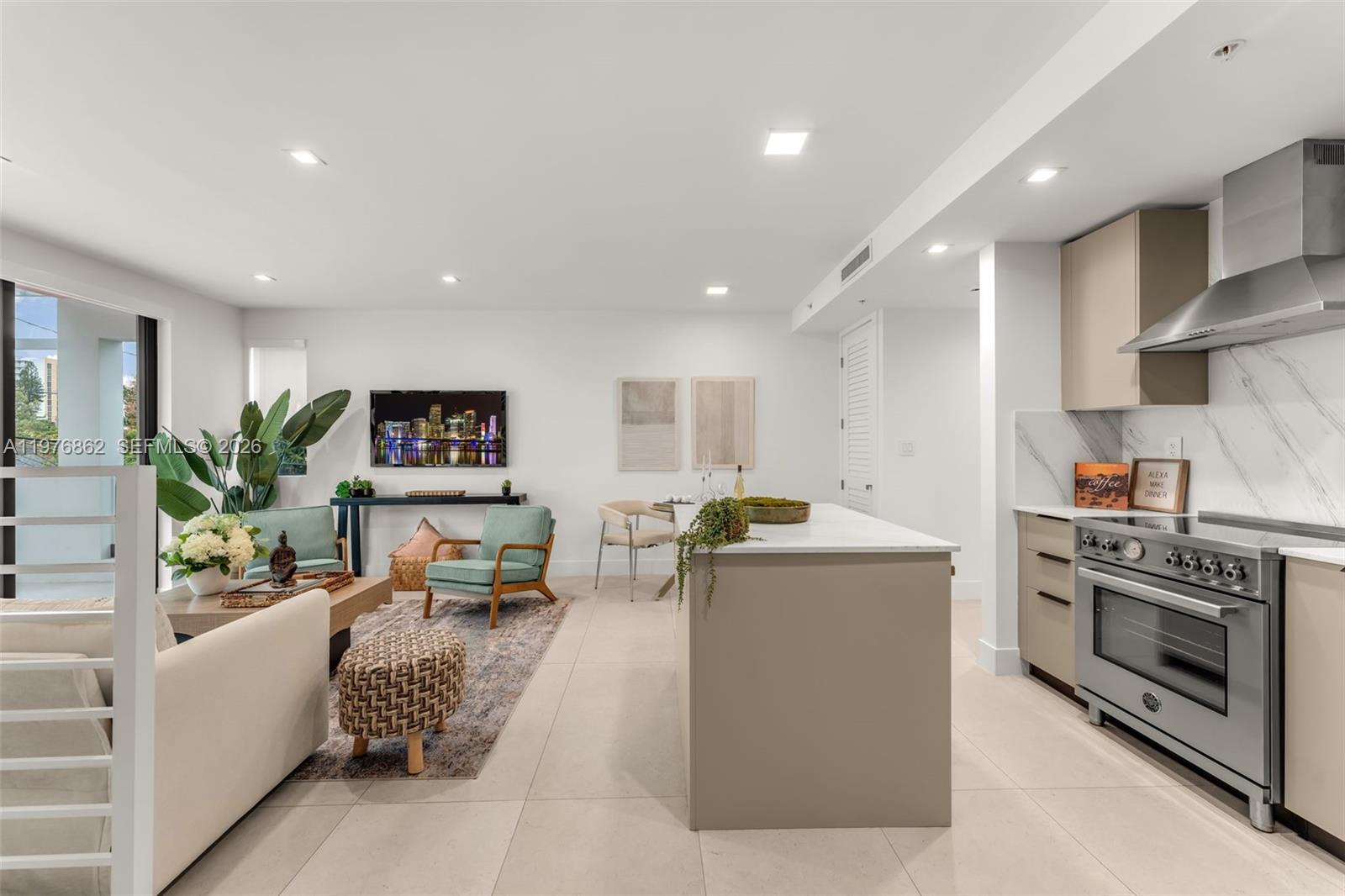 721 SW 11th St #B Miami, FL 33129