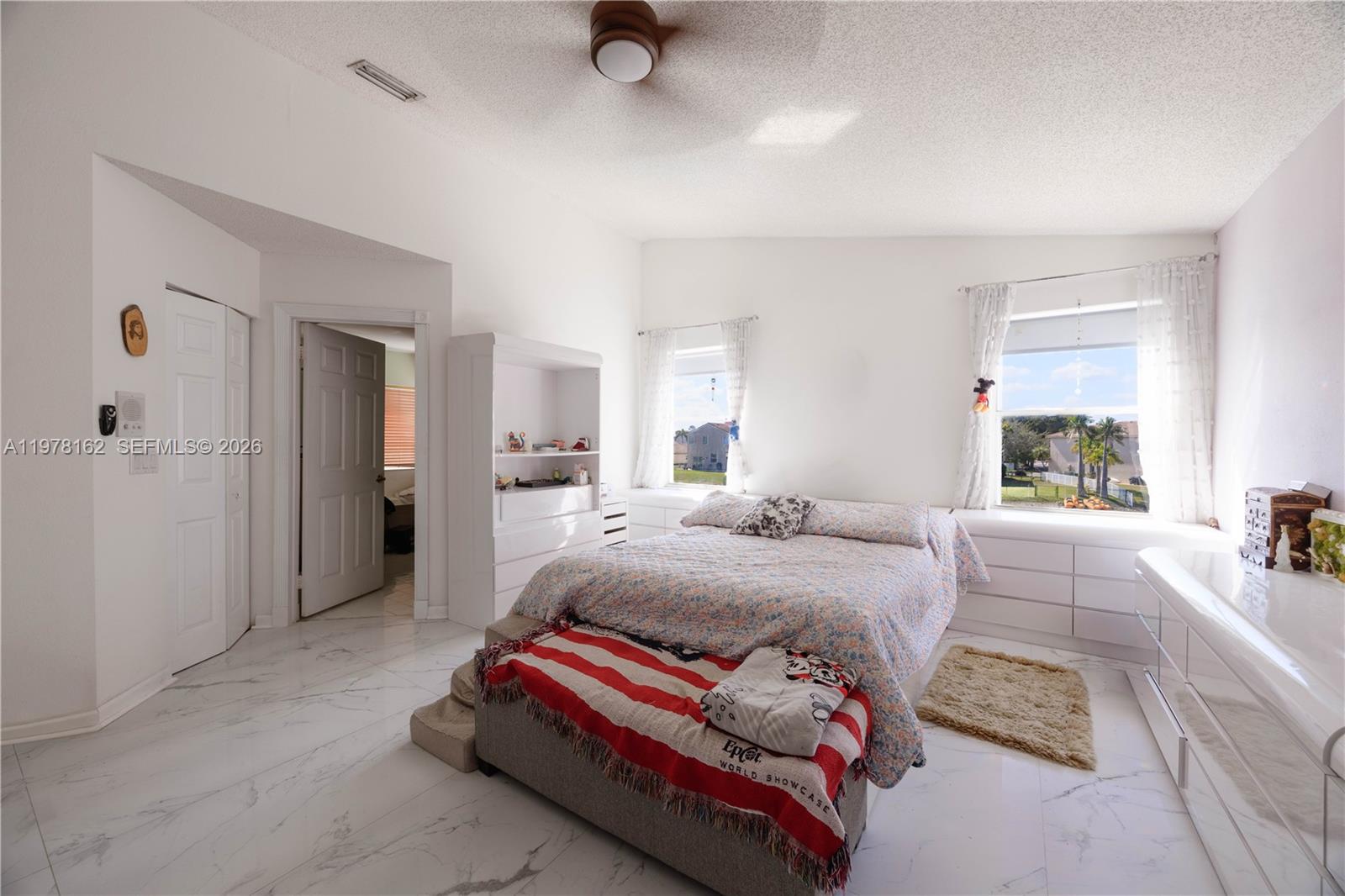 18438 NW 11th St Pembroke Pines, FL 33029