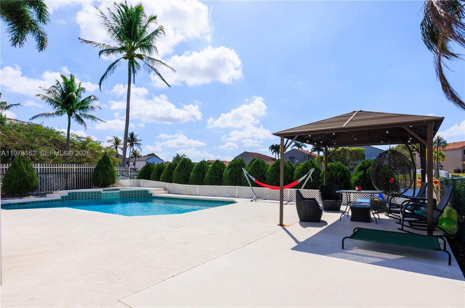 18438 NW 11th St Pembroke Pines, FL 33029