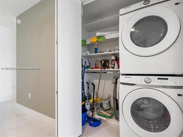 700 NE 24th St #606 Miami, FL 33137