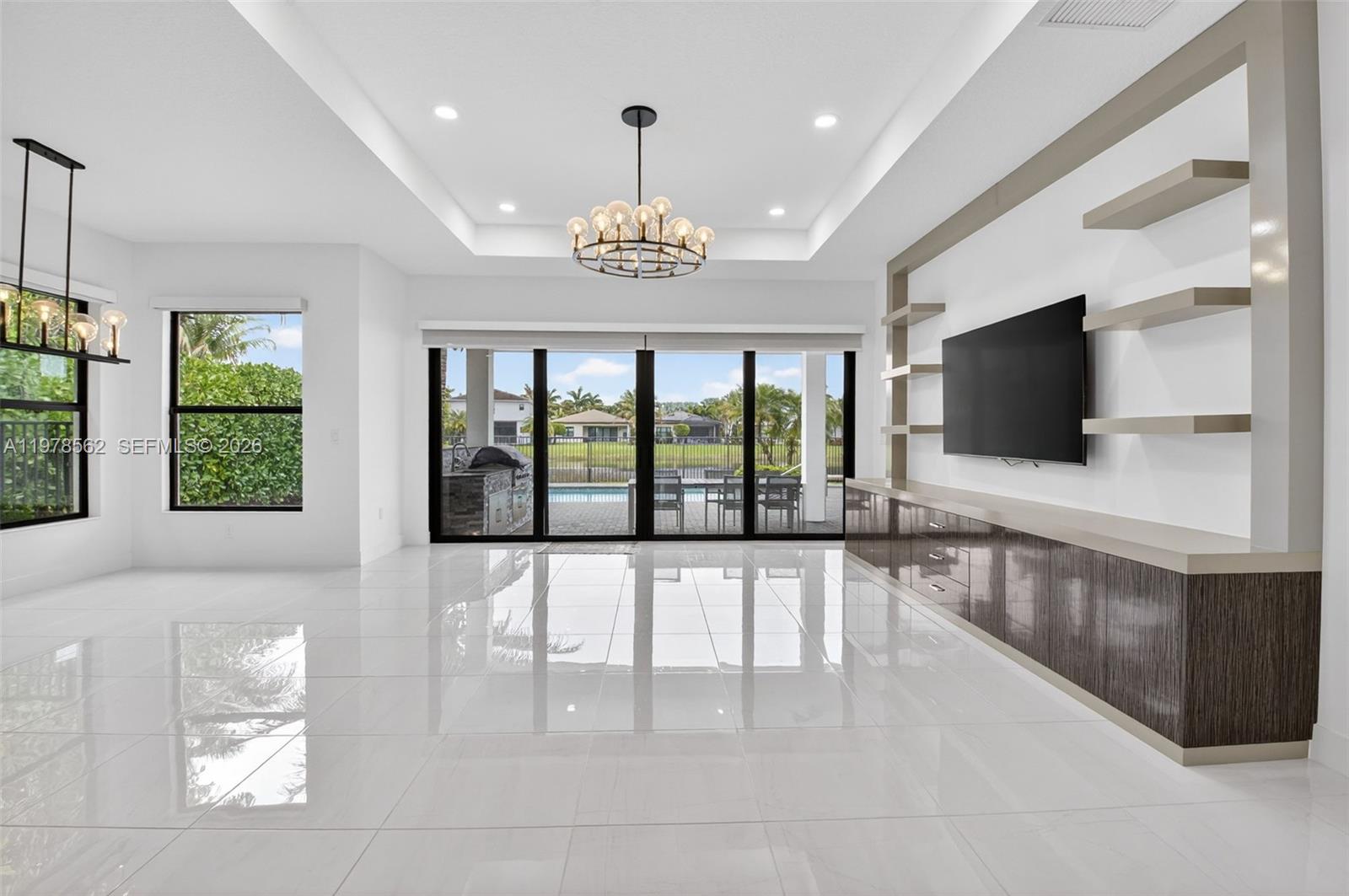 8629 Tower Brg Ct Boca Raton, FL 33496