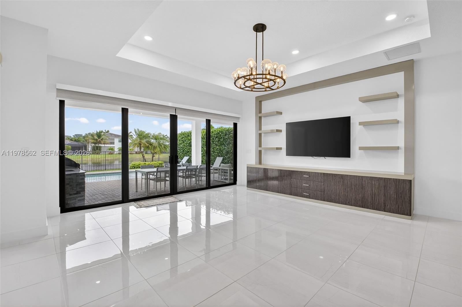 8629 Tower Brg Ct Boca Raton, FL 33496