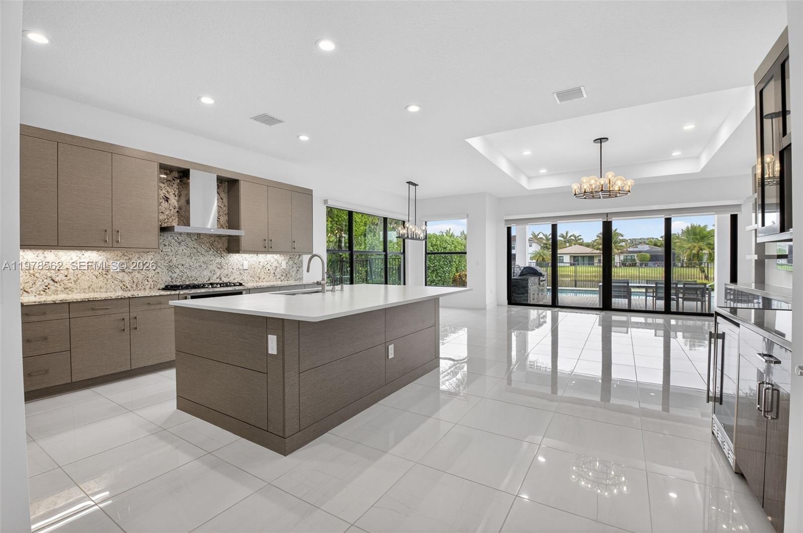 8629 Tower Brg Ct Boca Raton, FL 33496