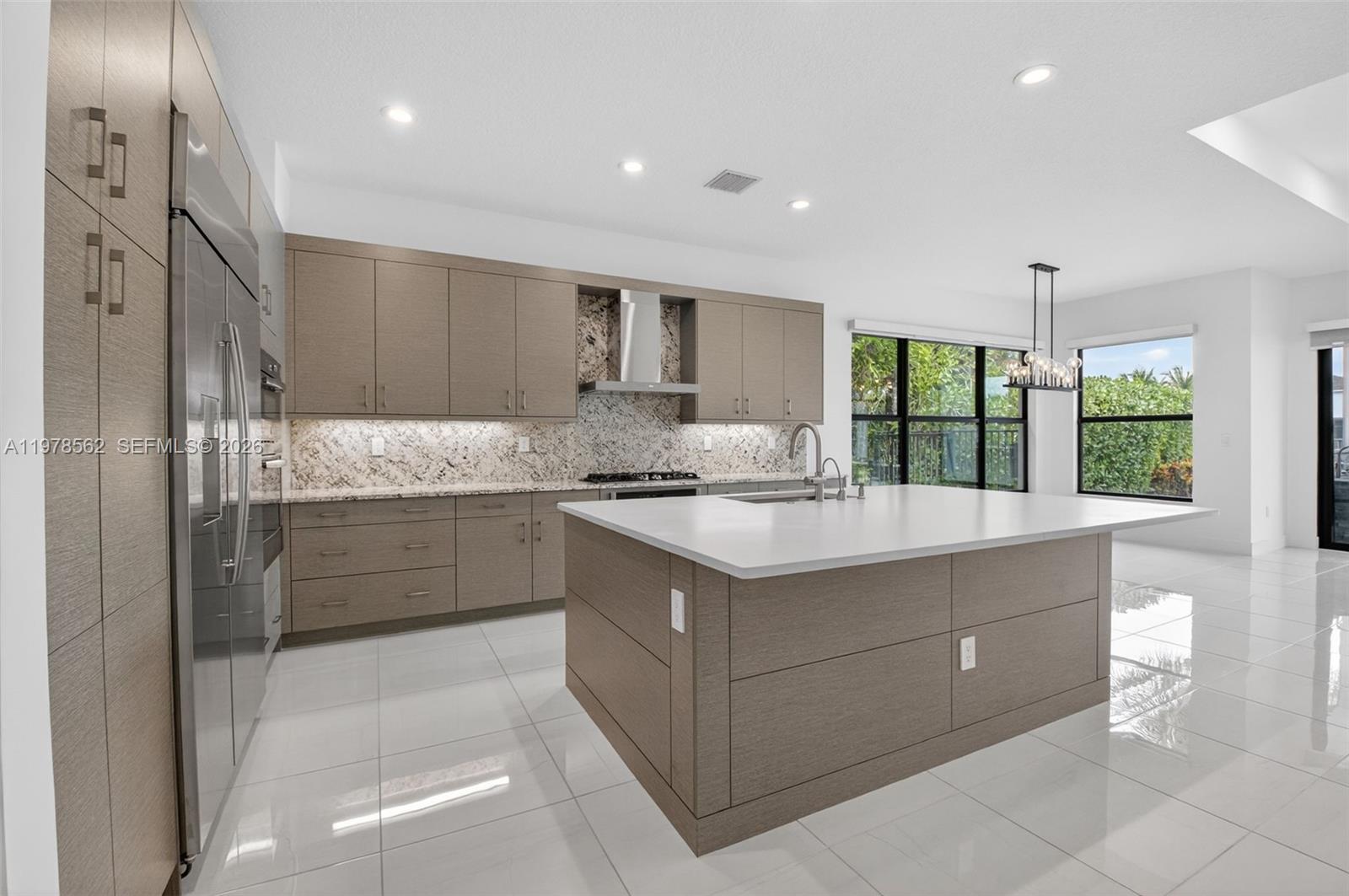 8629 Tower Brg Ct Boca Raton, FL 33496