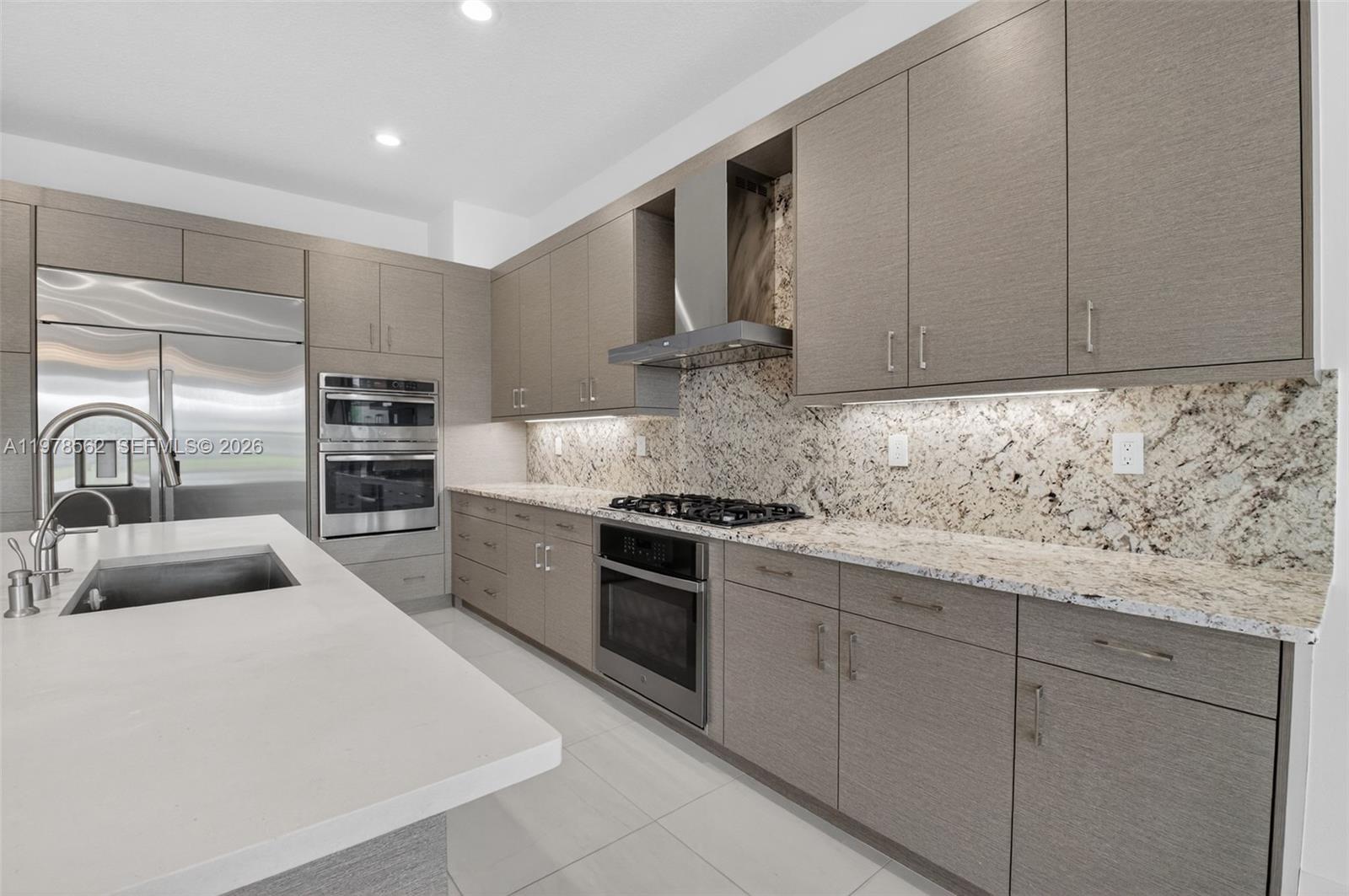 8629 Tower Brg Ct Boca Raton, FL 33496