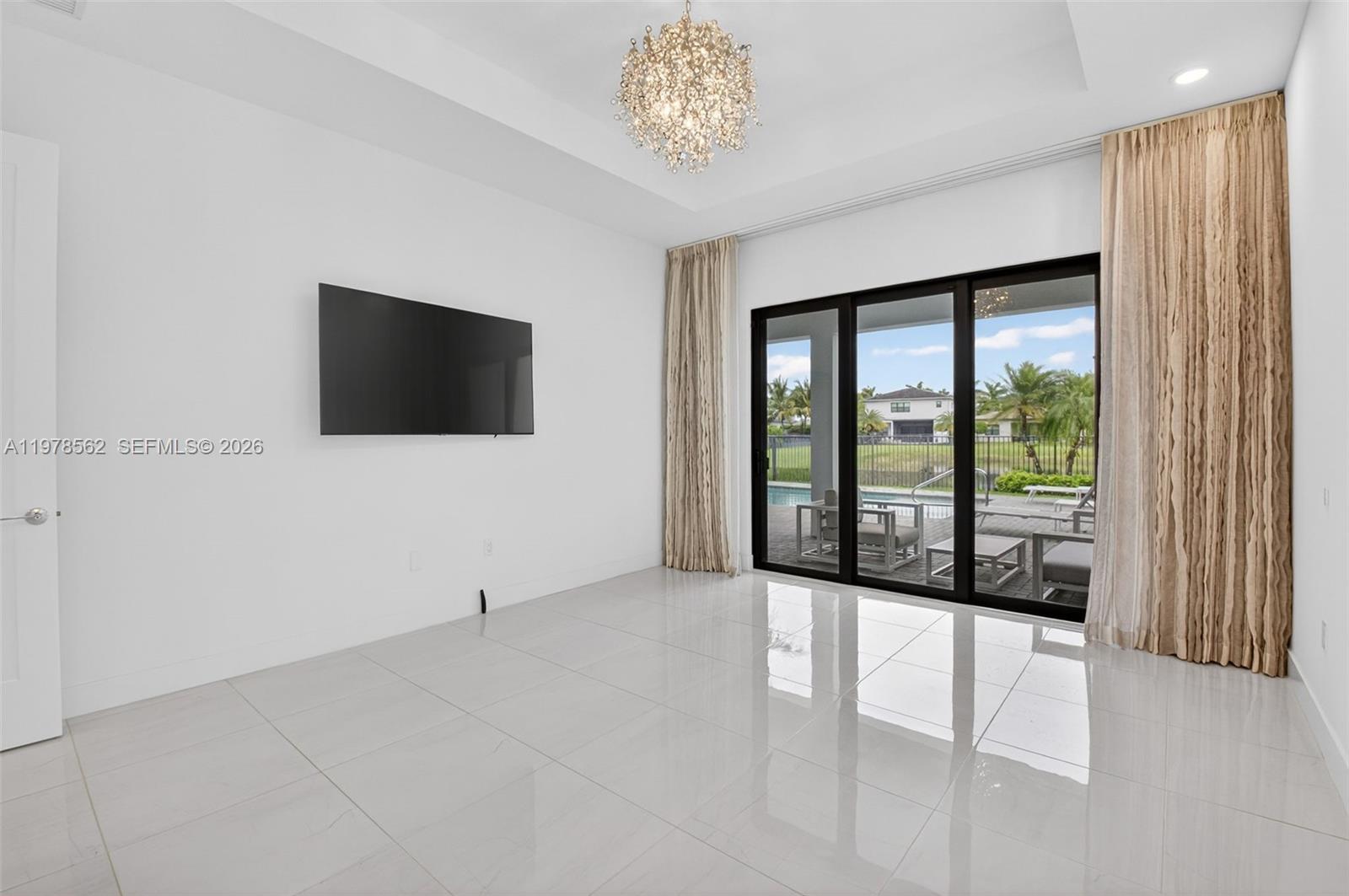 8629 Tower Brg Ct Boca Raton, FL 33496