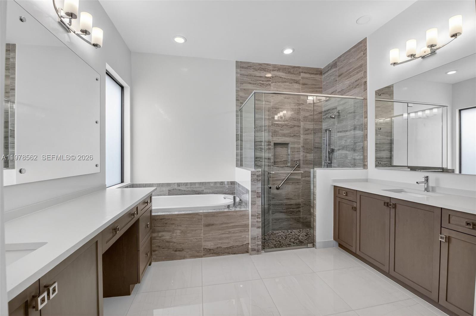 8629 Tower Brg Ct Boca Raton, FL 33496