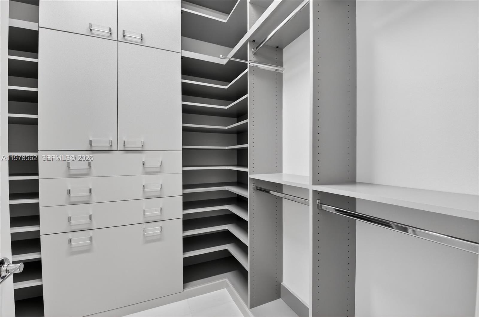 8629 Tower Brg Ct Boca Raton, FL 33496