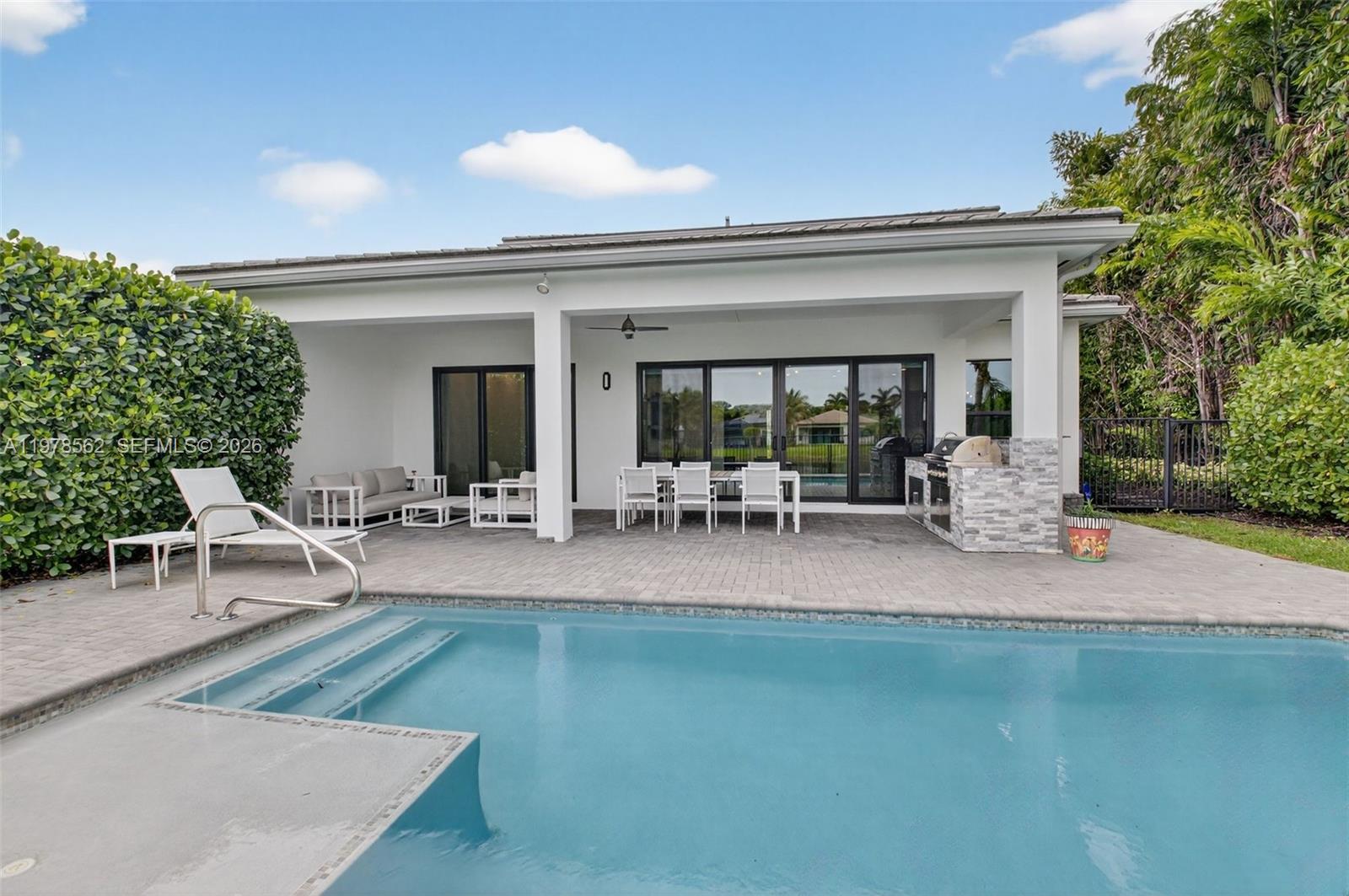 8629 Tower Brg Ct Boca Raton, FL 33496