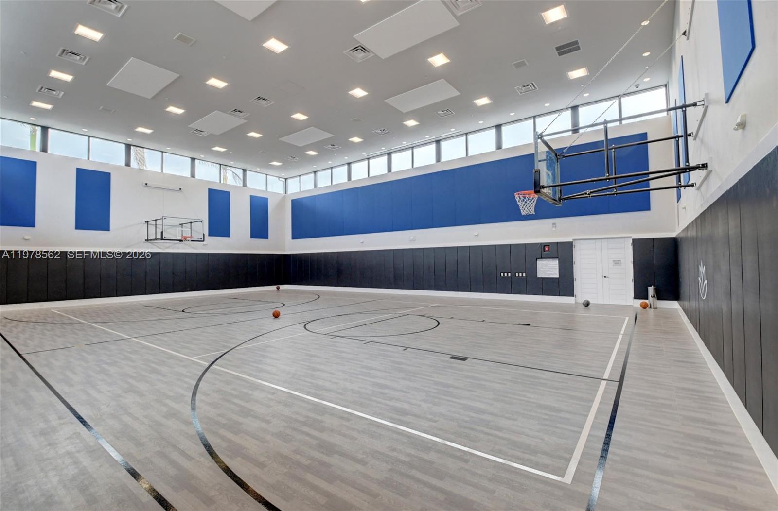 8629 Tower Brg Ct Boca Raton, FL 33496