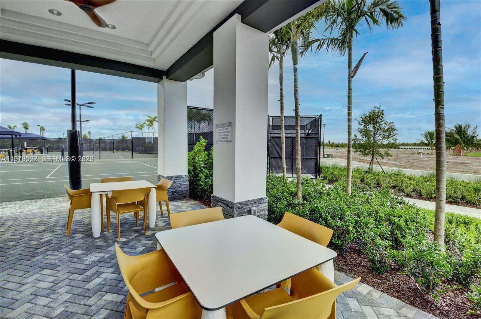 8629 Tower Brg Ct Boca Raton, FL 33496