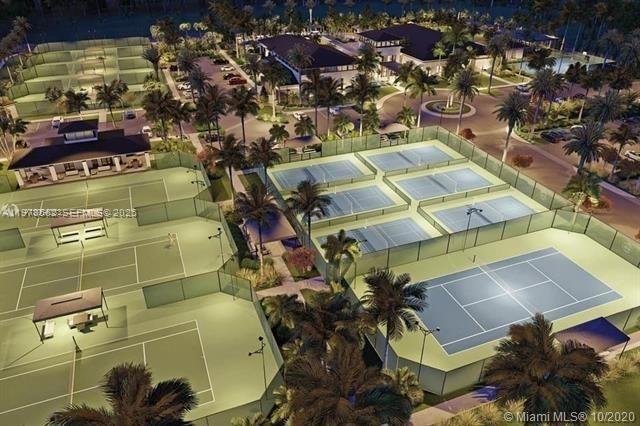 8629 Tower Brg Ct Boca Raton, FL 33496