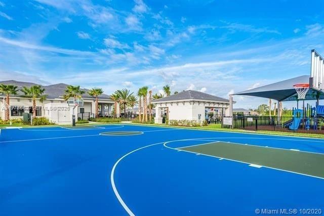 8629 Tower Brg Ct Boca Raton, FL 33496