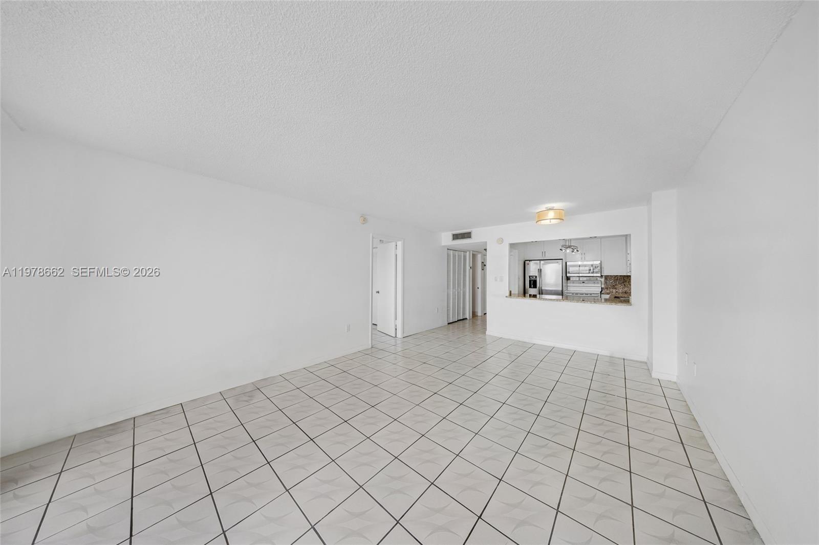 6900 Bay Dr #7E Miami Beach, FL 33141