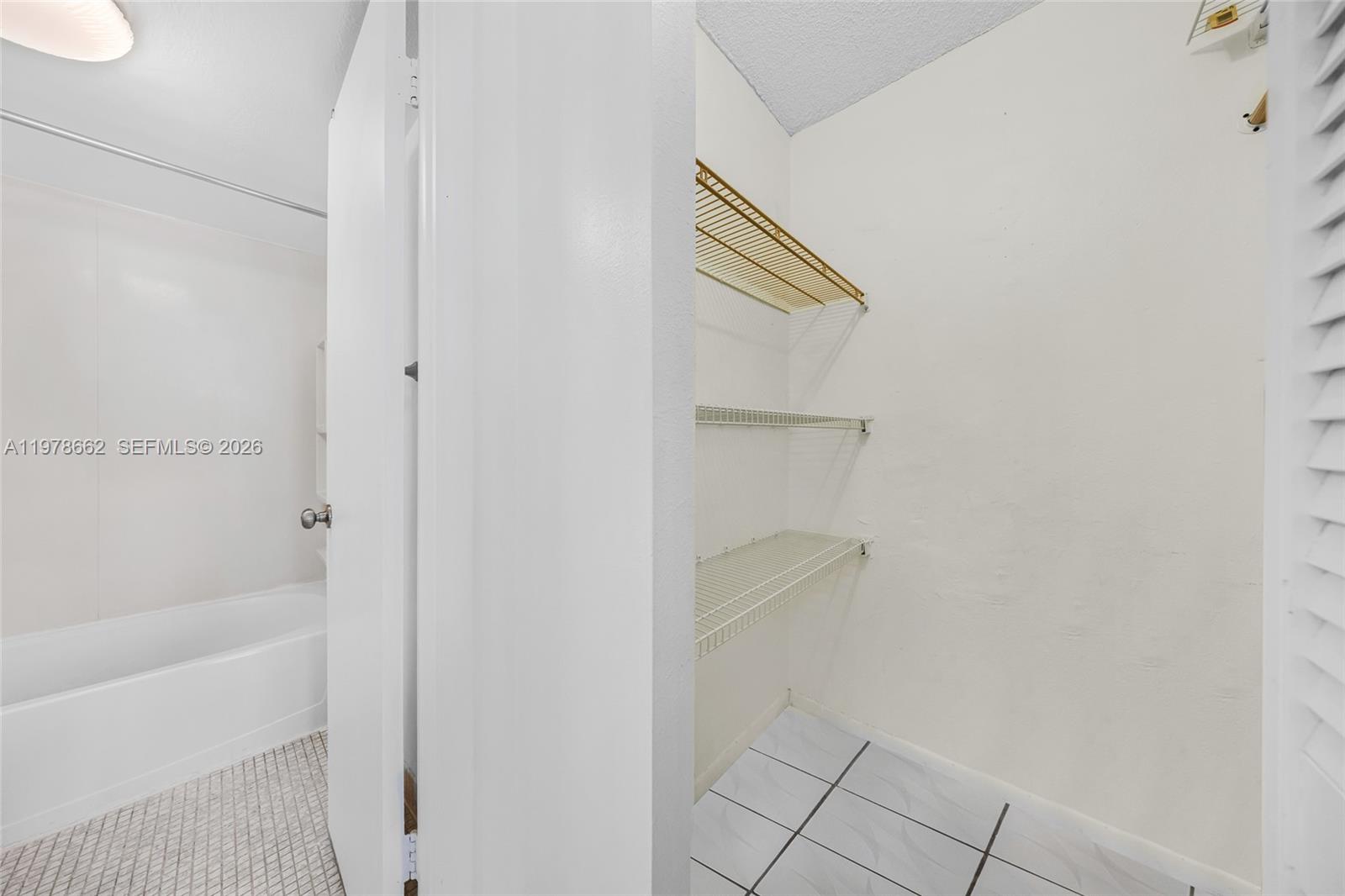 6900 Bay Dr #7E Miami Beach, FL 33141