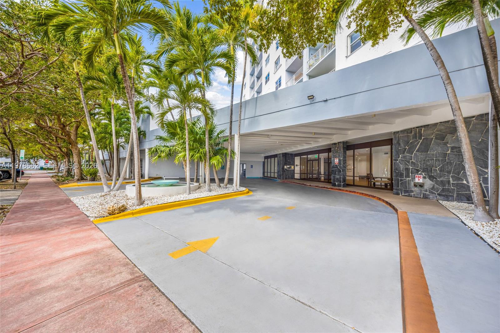 6900 Bay Dr #7E Miami Beach, FL 33141