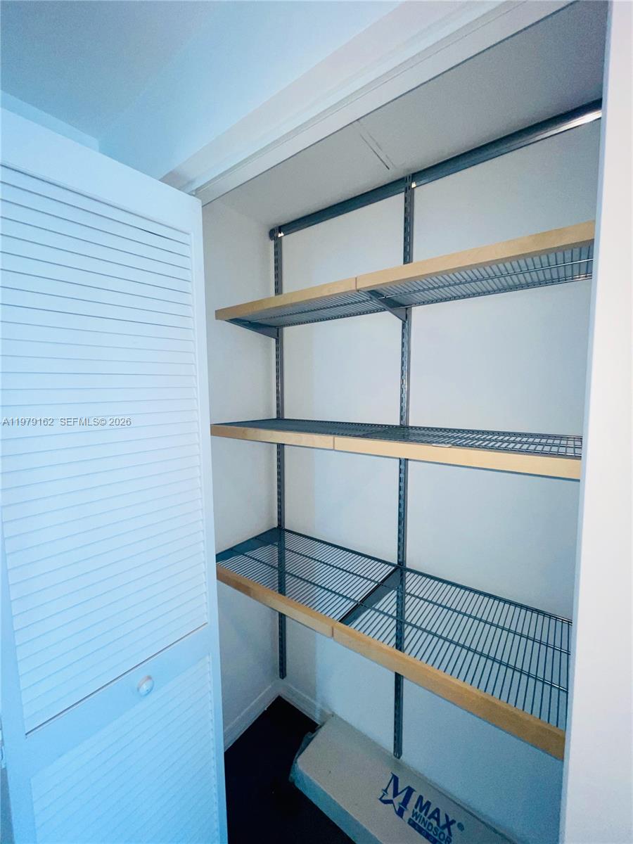 image The Plaza on Brickell West18