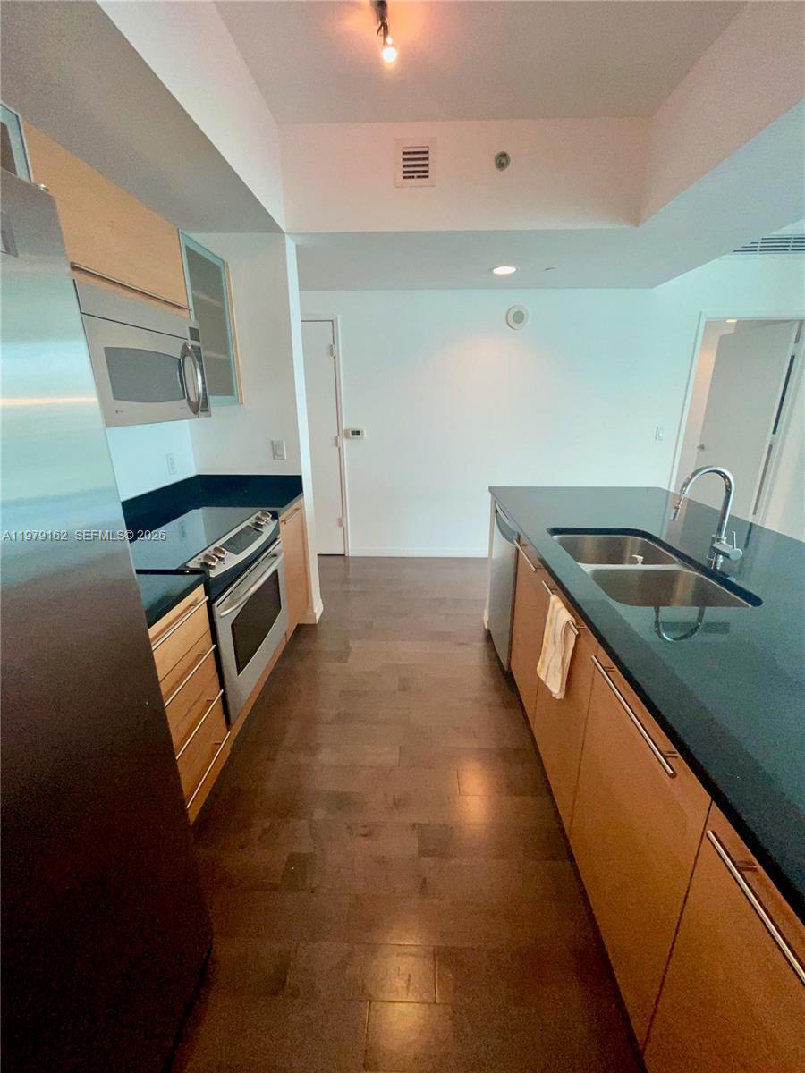 image The Plaza on Brickell West23