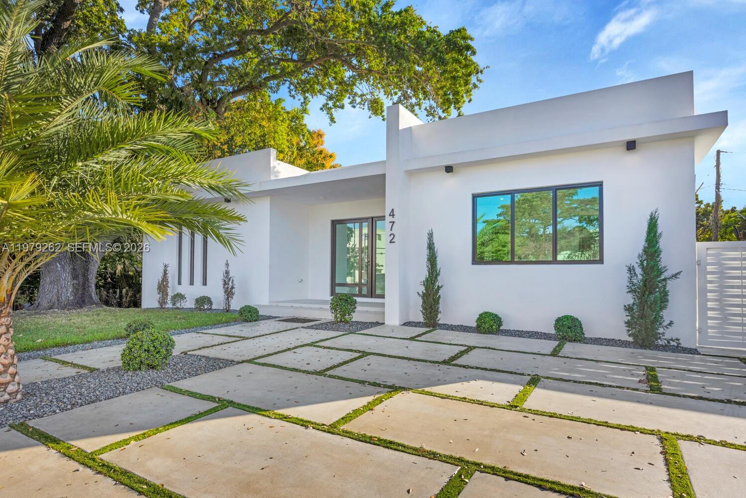 472 S Royal Poinciana Blvd Miami Springs, FL 33166