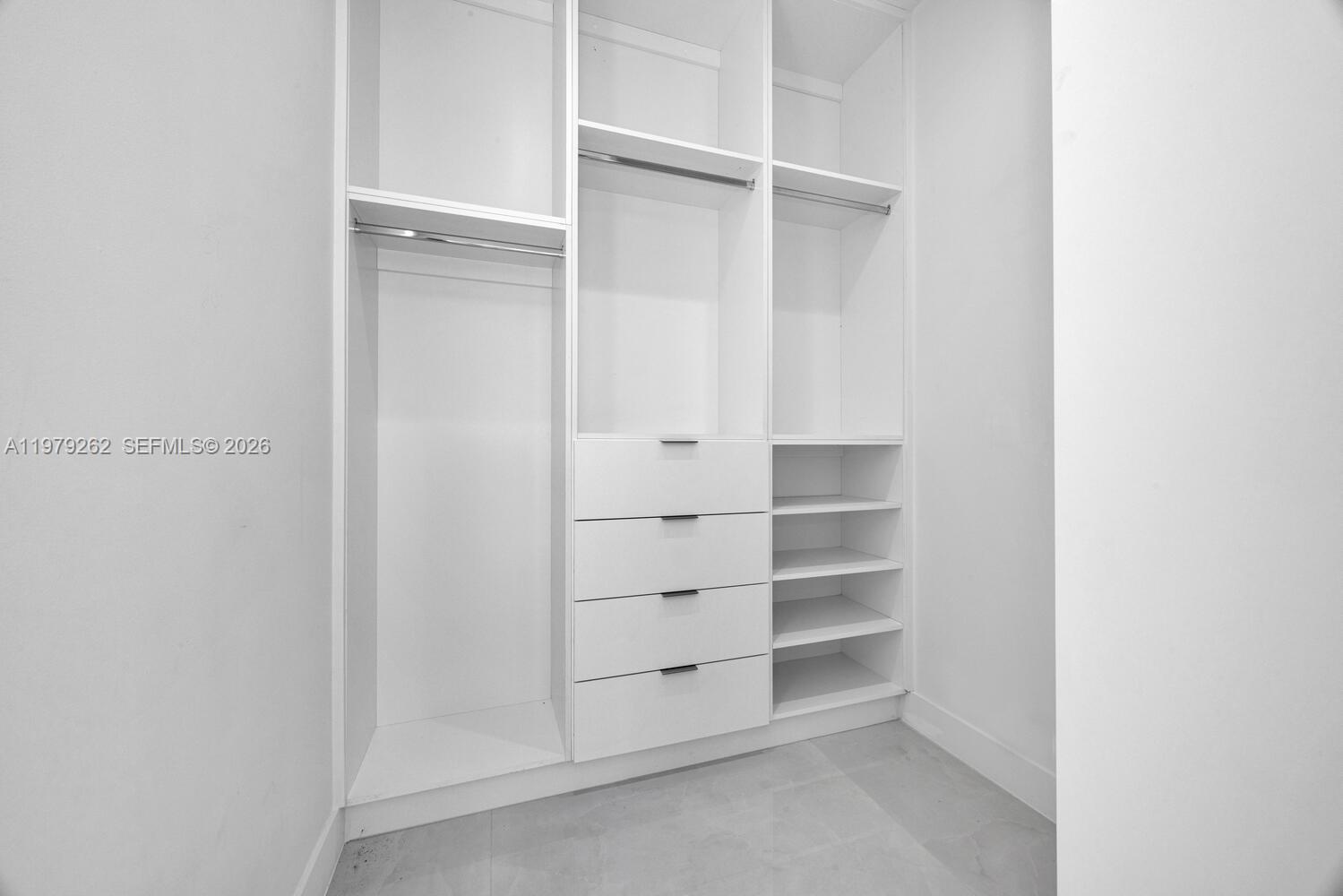 472 S Royal Poinciana Blvd Miami Springs, FL 33166