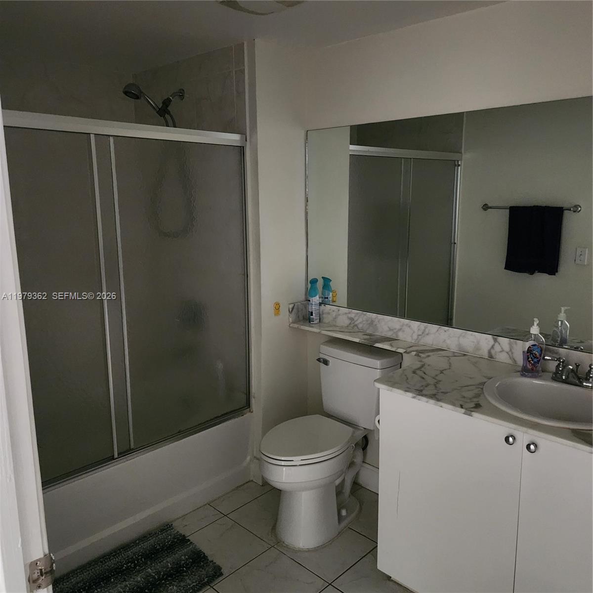 image The Venture at Aventura11