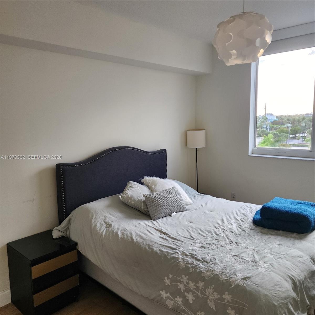 image The Venture at Aventura13