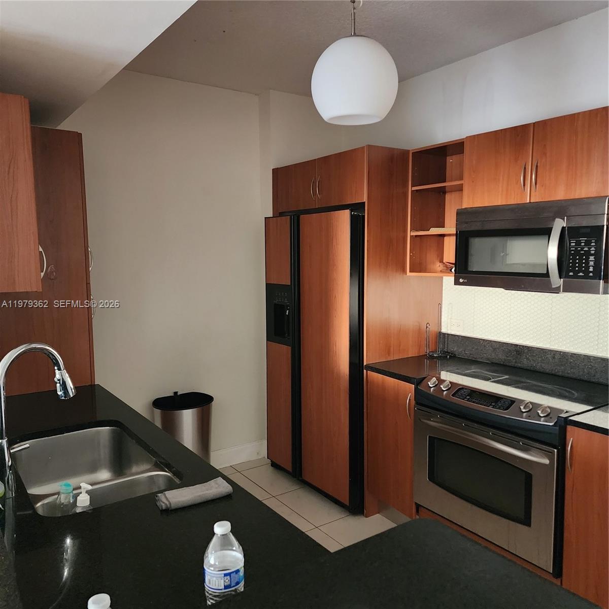 image The Venture at Aventura17