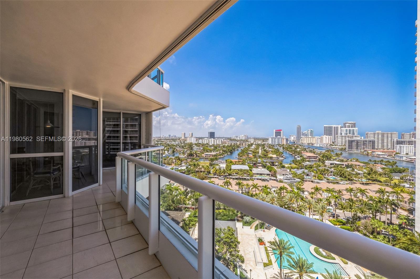 21205 Yacht Clb Dr #1802 Aventura, FL 33180