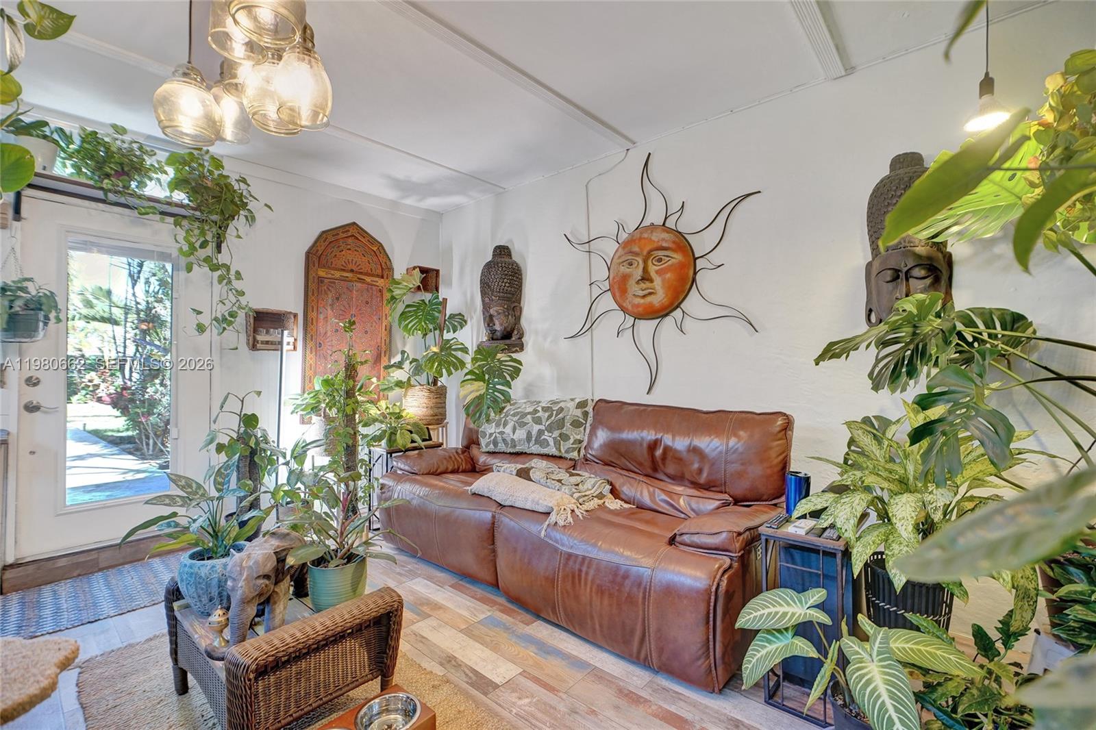 2258 SW 15th St Miami, FL 33145