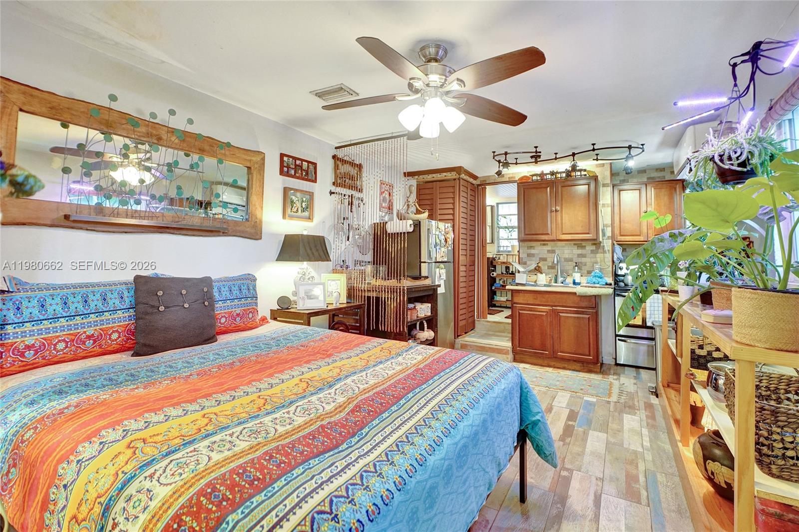 2258 SW 15th St Miami, FL 33145