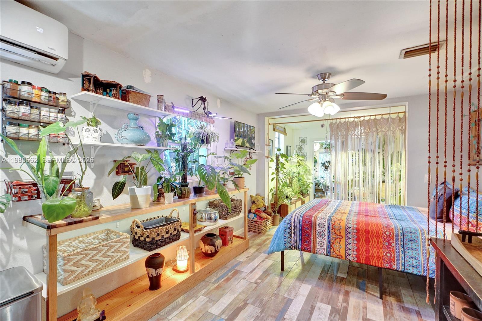 2258 SW 15th St Miami, FL 33145