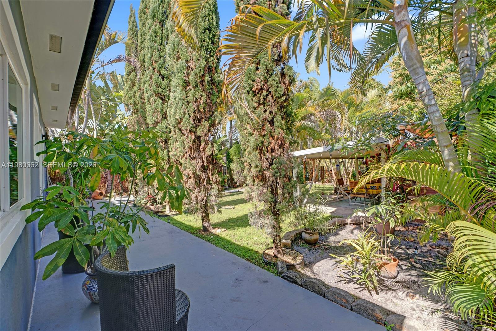 2258 SW 15th St Miami, FL 33145