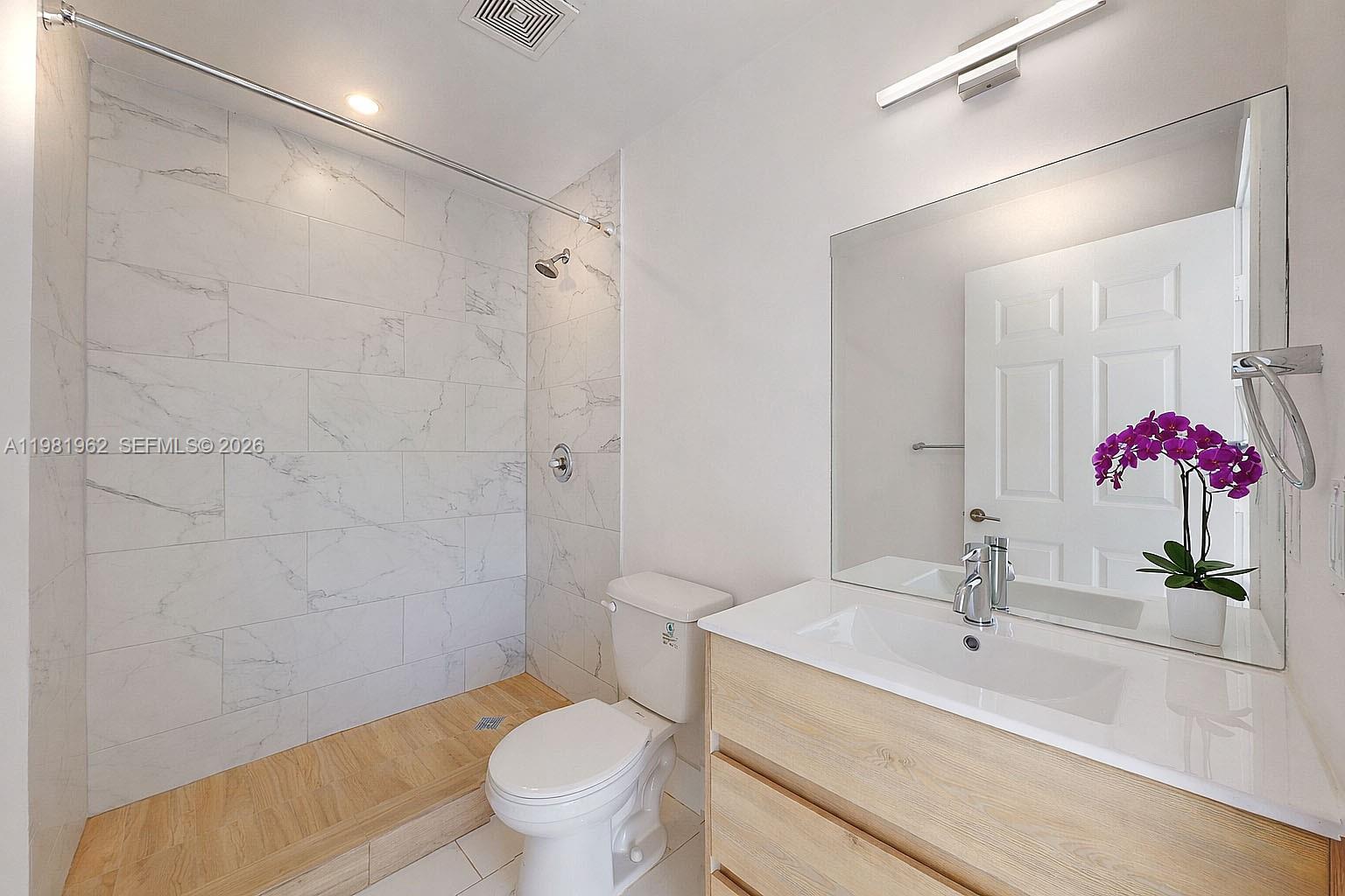 519 SW 5th Ave #201 Miami, FL 33130