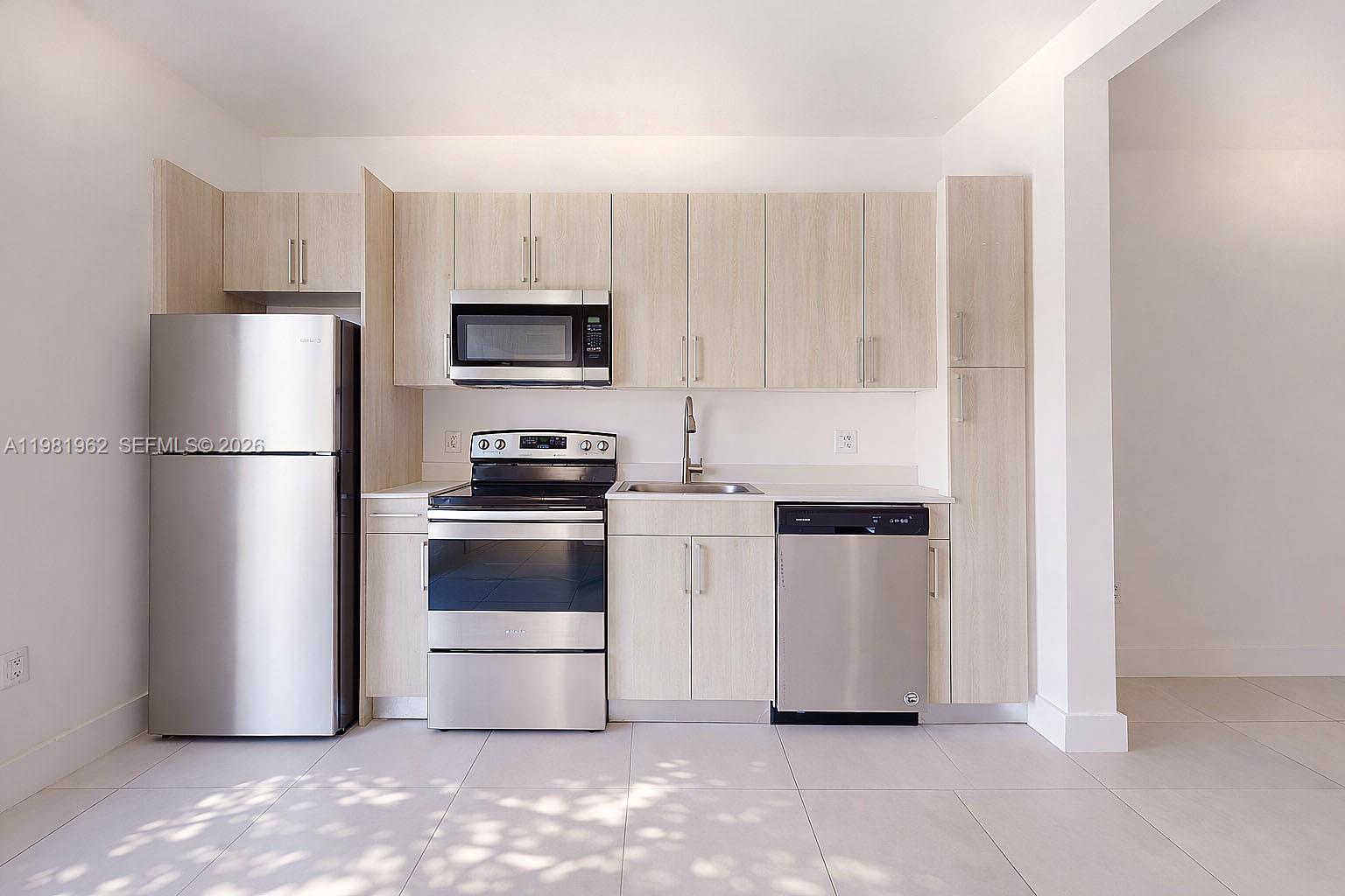 519 SW 5th Ave #201 Miami, FL 33130