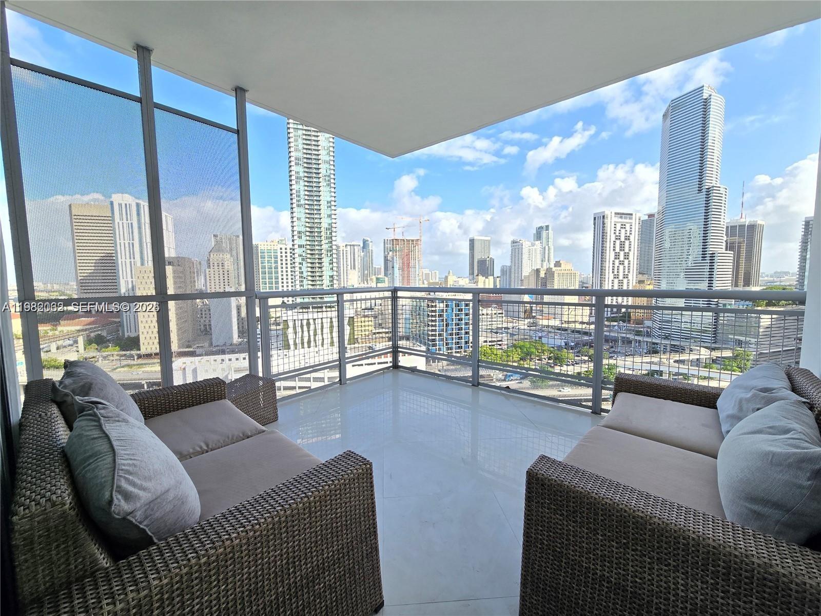 350 S Miami Ave #2109