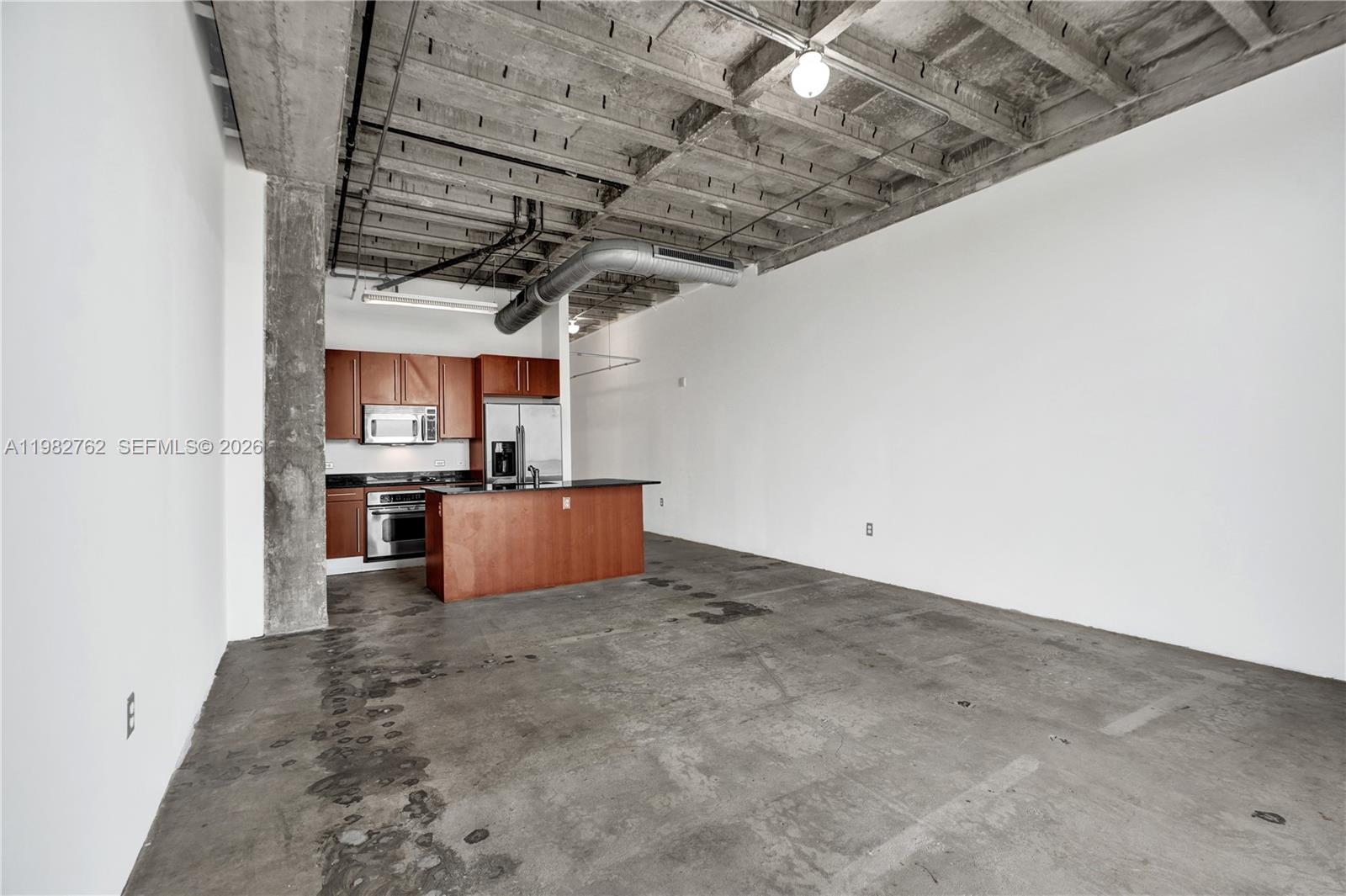 8101 Biscayne Blvd #R-513 Miami, FL 33138