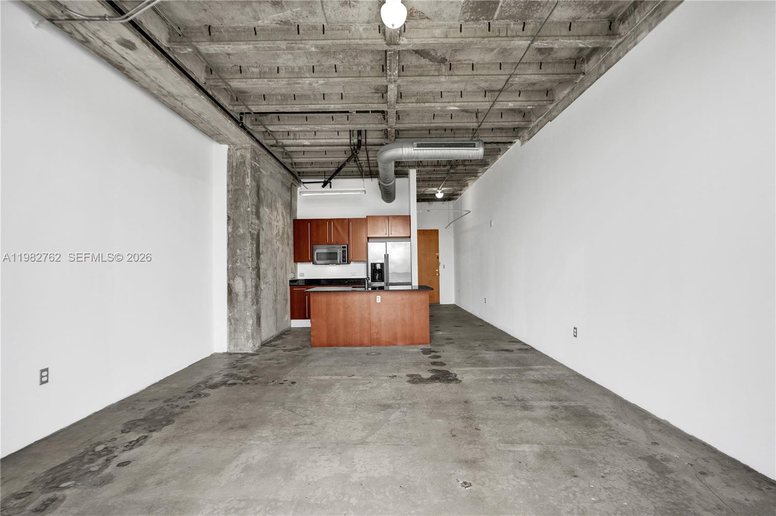 8101 Biscayne Blvd #R-513 Miami, FL 33138