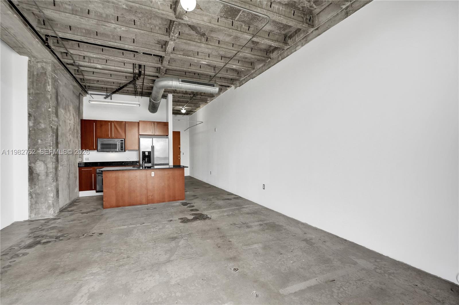 8101 Biscayne Blvd #R-513 Miami, FL 33138