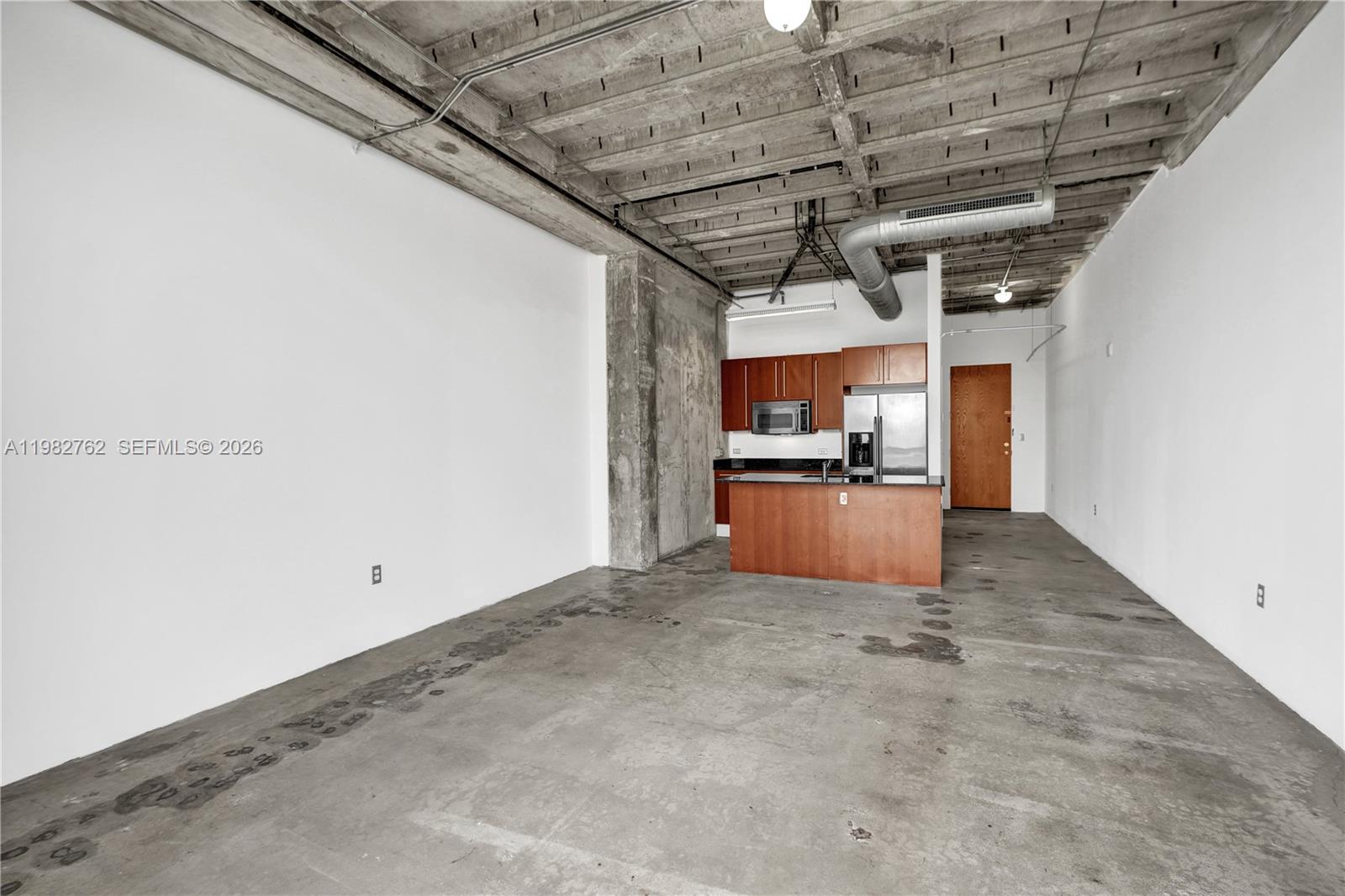 8101 Biscayne Blvd #R-513 Miami, FL 33138