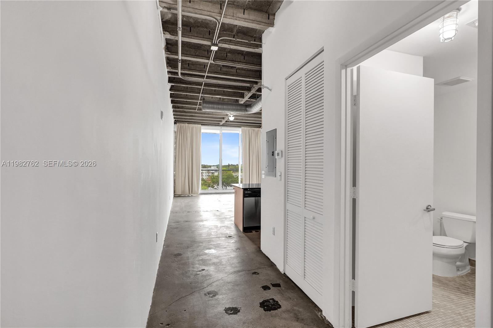 8101 Biscayne Blvd #R-513 Miami, FL 33138