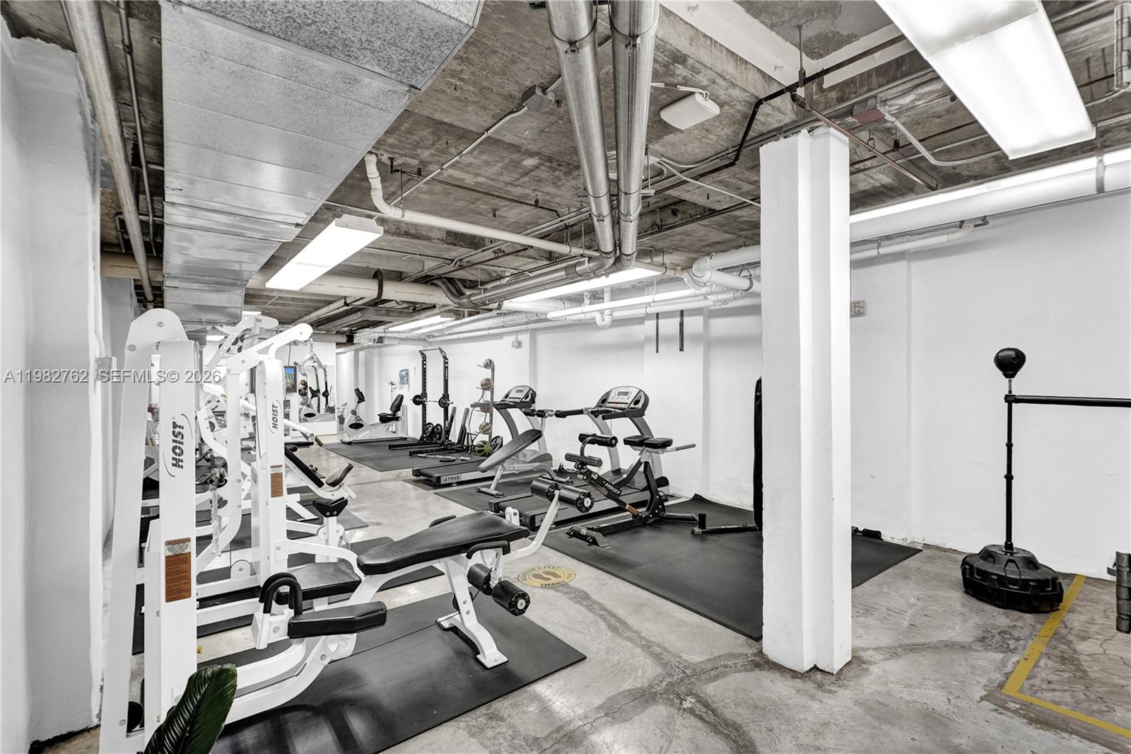 8101 Biscayne Blvd #R-513 Miami, FL 33138