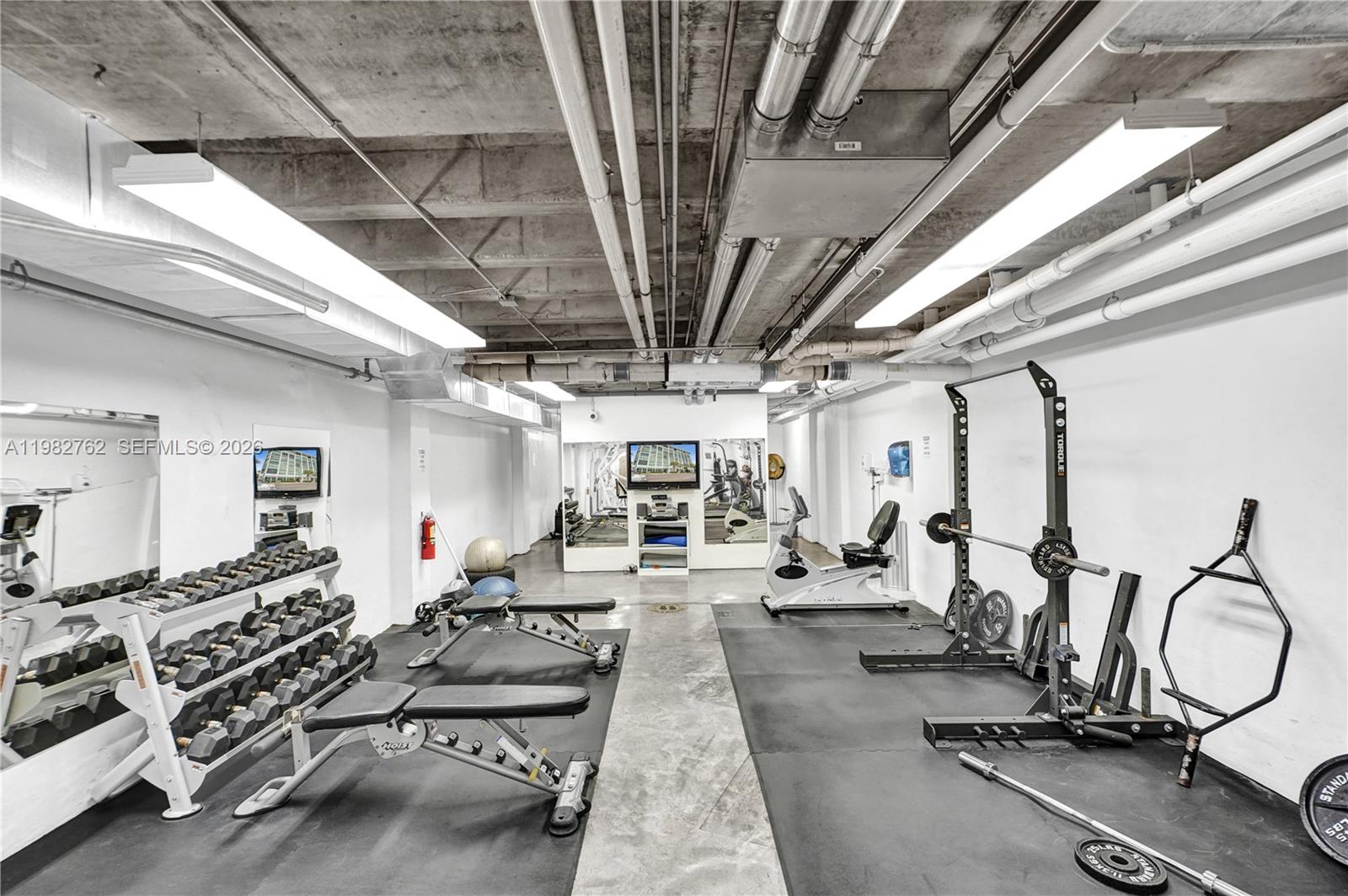 8101 Biscayne Blvd #R-513 Miami, FL 33138