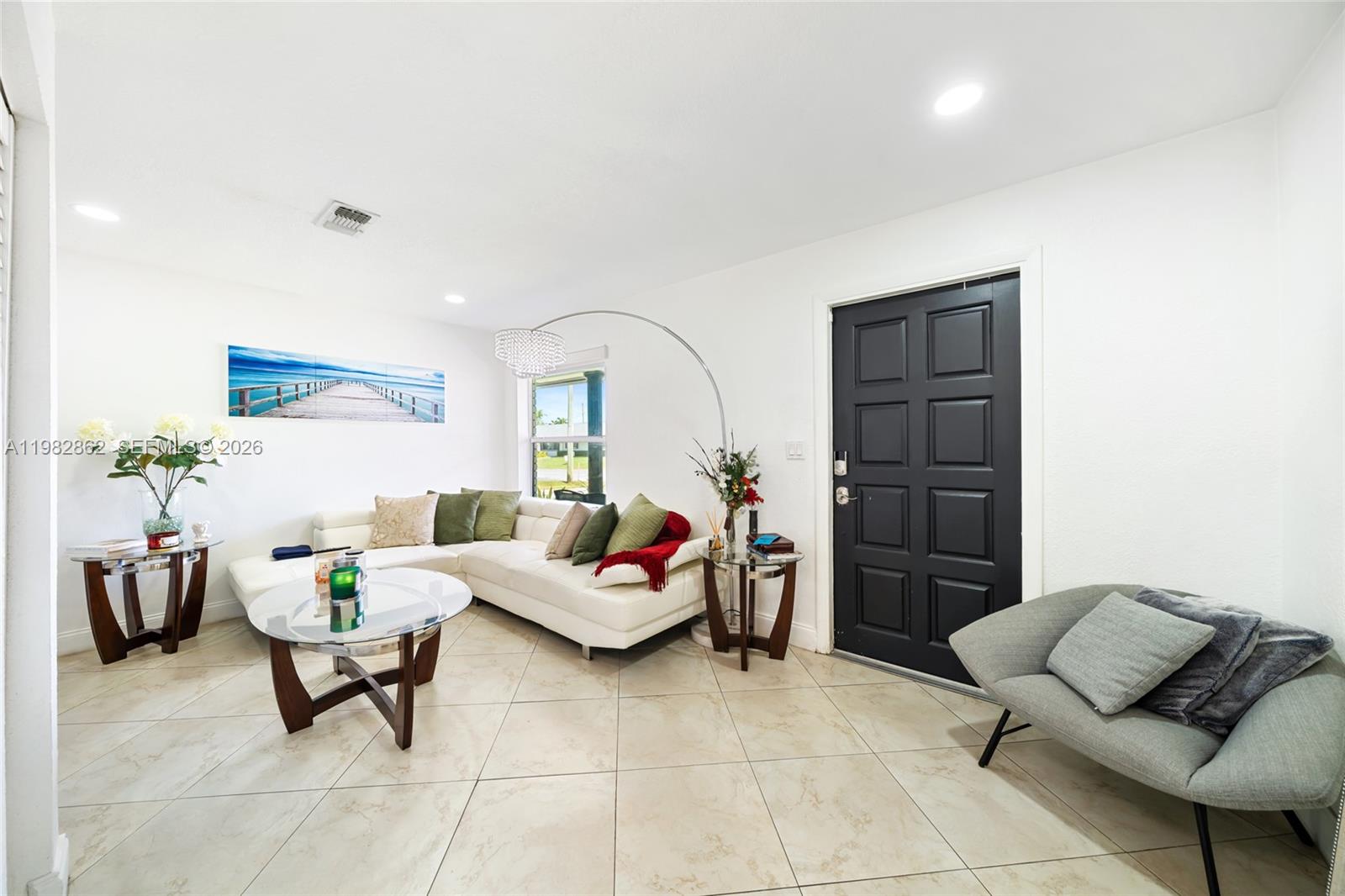 1040 SW 66th Ave Pembroke Pines, FL 33023