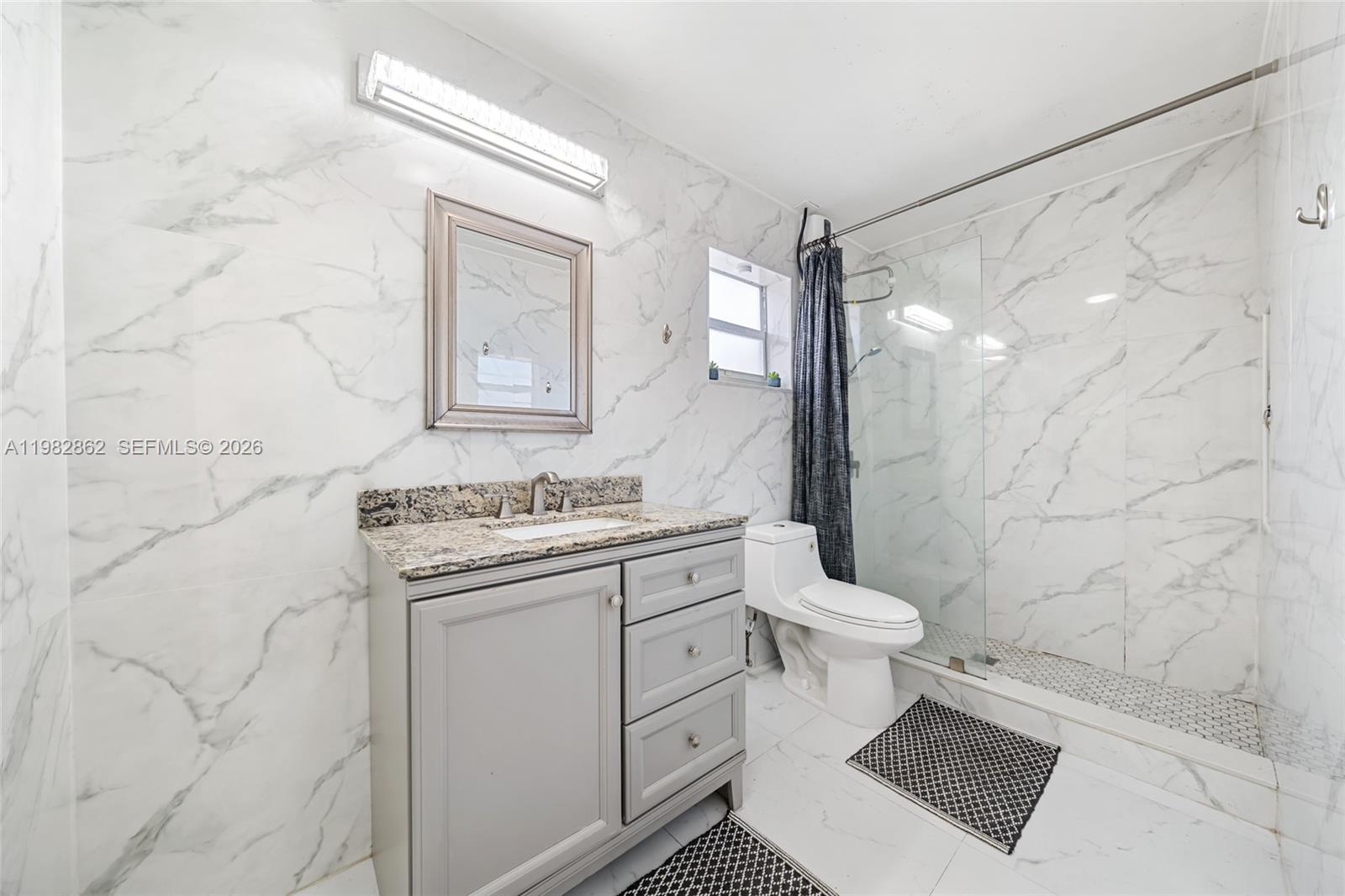 1040 SW 66th Ave Pembroke Pines, FL 33023