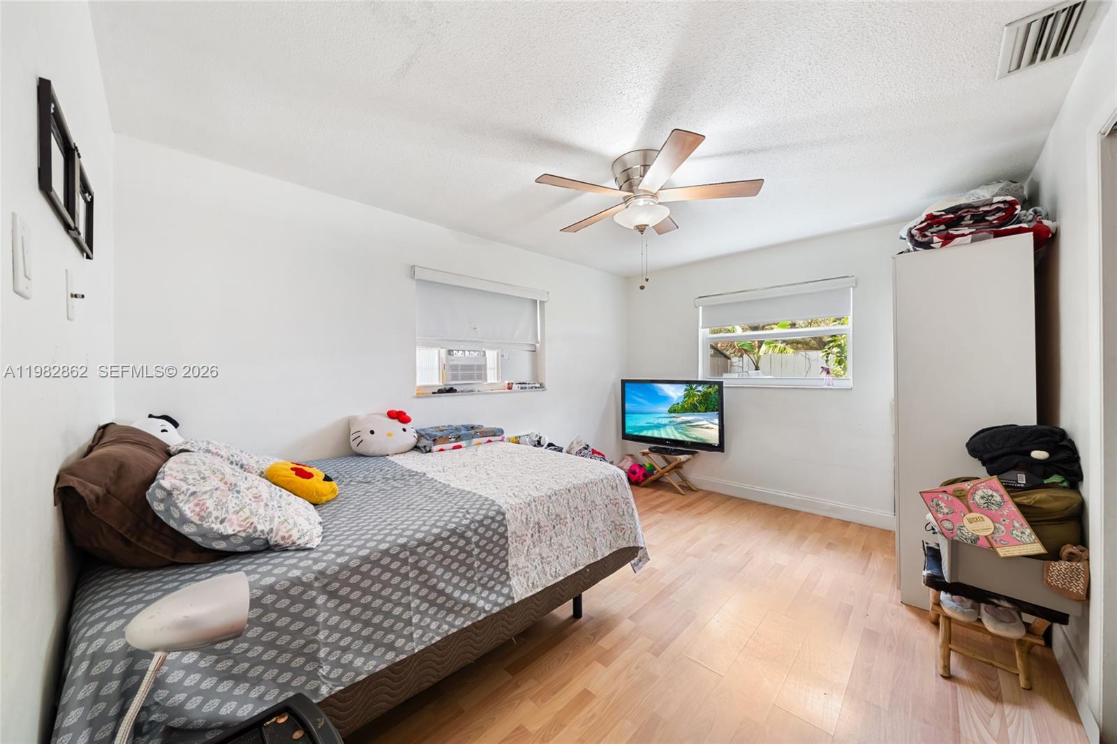 1040 SW 66th Ave Pembroke Pines, FL 33023