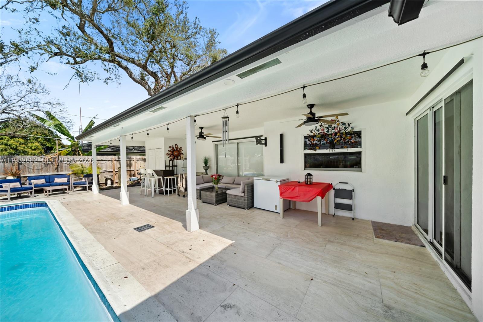 1040 SW 66th Ave Pembroke Pines, FL 33023