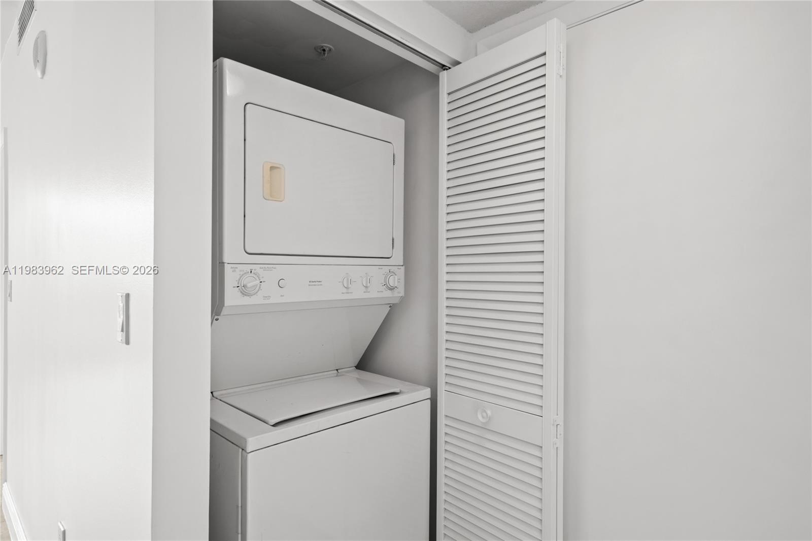 1800 N Bayshore Dr #1208 Miami, FL 33132