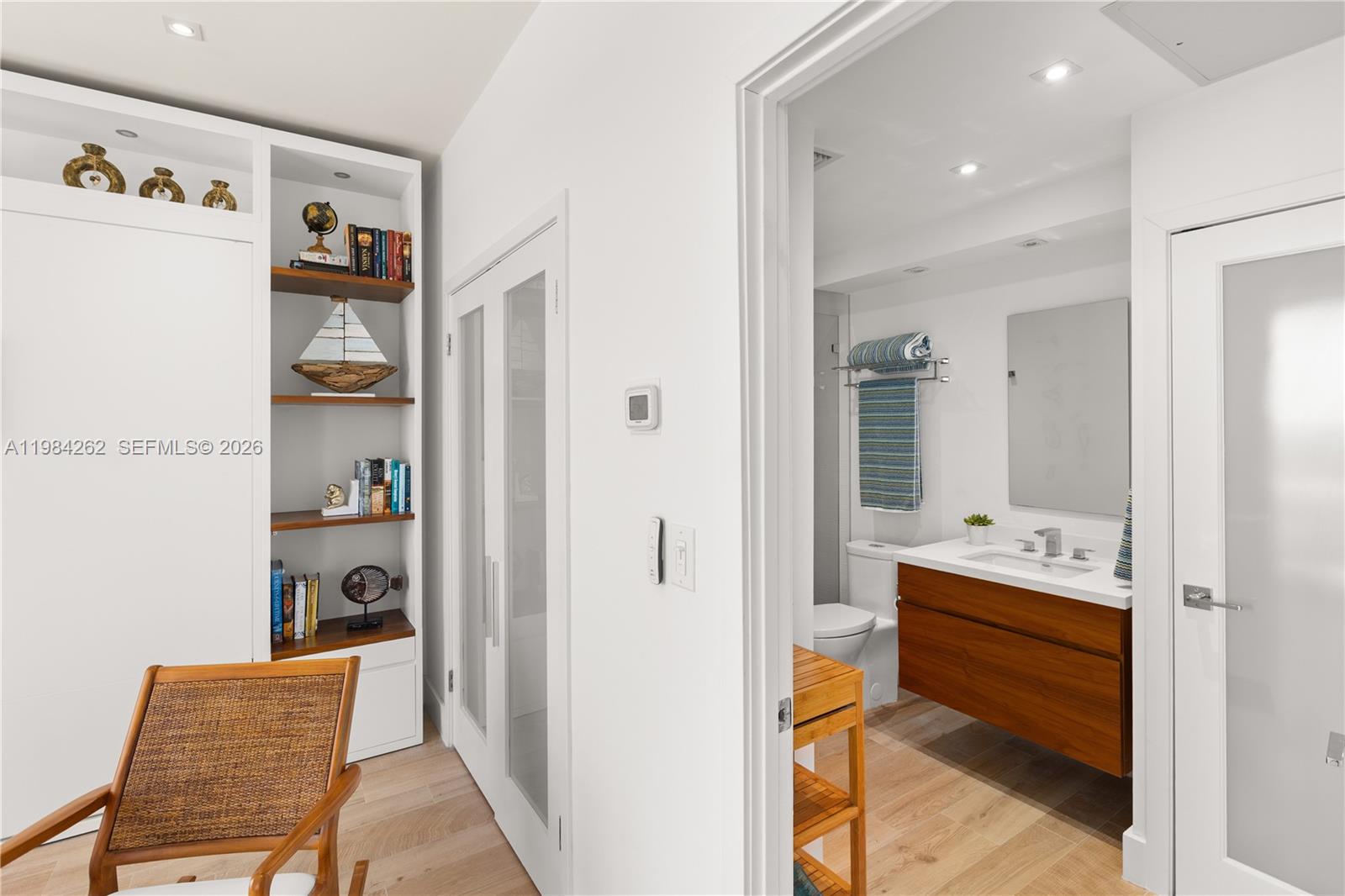 5555 Collins Ave #17J Miami Beach, FL 33140